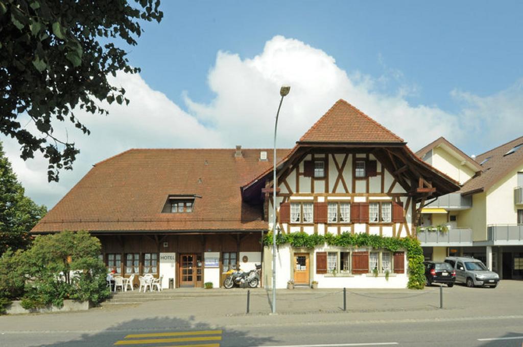 Gasthof Buhl Hotel Schwarzenburg ภายนอก รูปภาพ